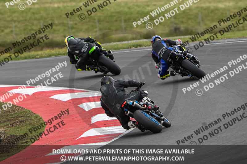 cadwell no limits trackday;cadwell park;cadwell park photographs;cadwell trackday photographs;enduro digital images;event digital images;eventdigitalimages;navarra;no limits trackdays;peter wileman photography;racing digital images;trackday digital images;trackday photos